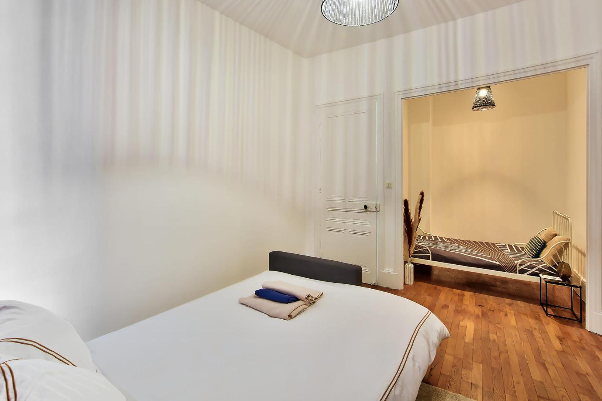 L'Oasis Urbaine - Spacieux Et Elegant Pour 5 Pers Saint-Fons Bagian luar foto