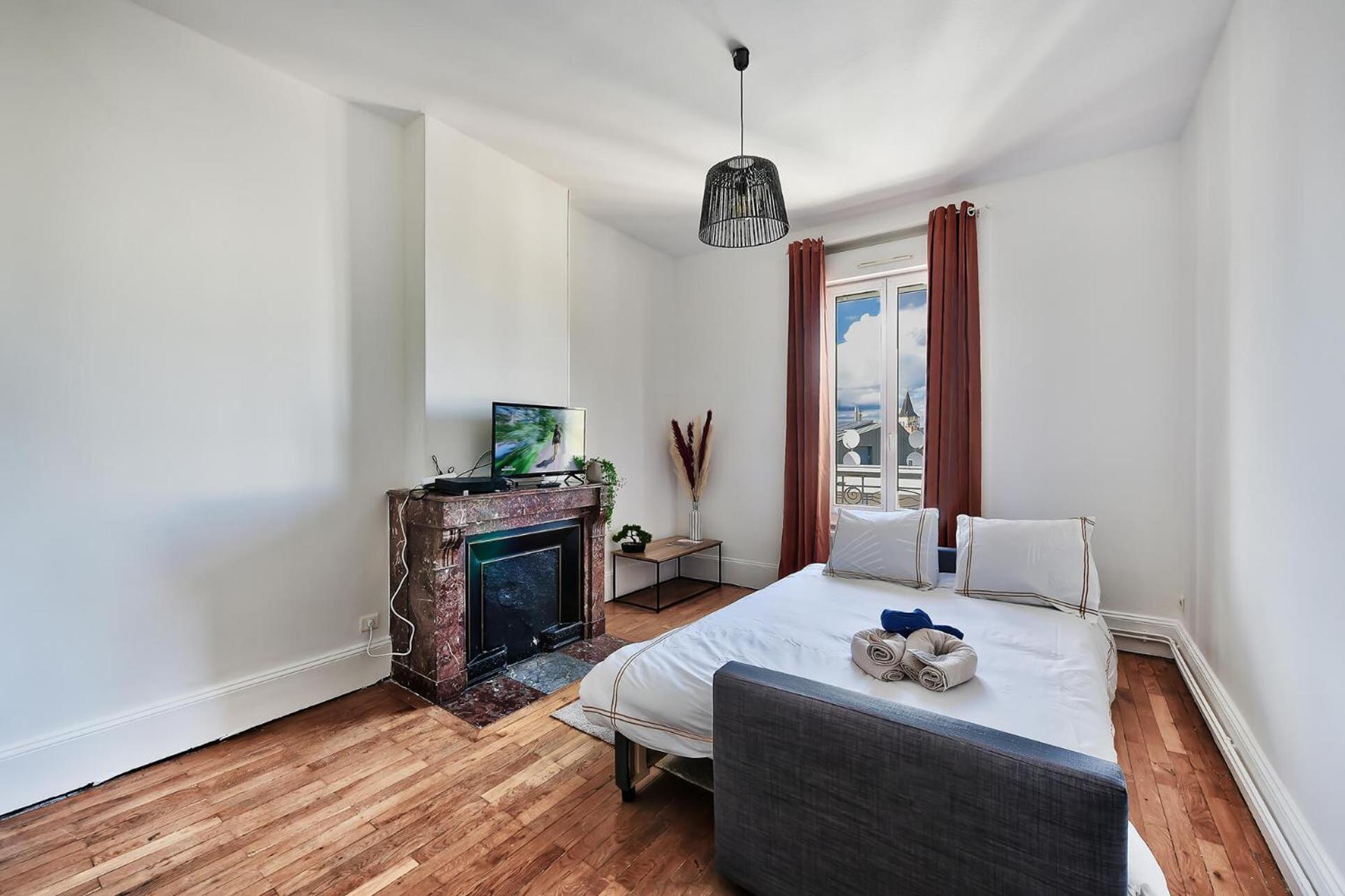L'Oasis Urbaine - Spacieux Et Elegant Pour 5 Pers Saint-Fons Bagian luar foto